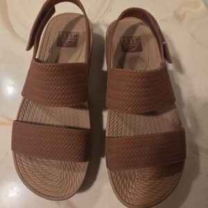 Reef Velcro Strap Sandals – Size 7
